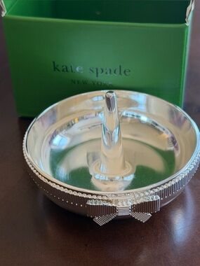 Kate Spade Grace Avenue Ring Holder